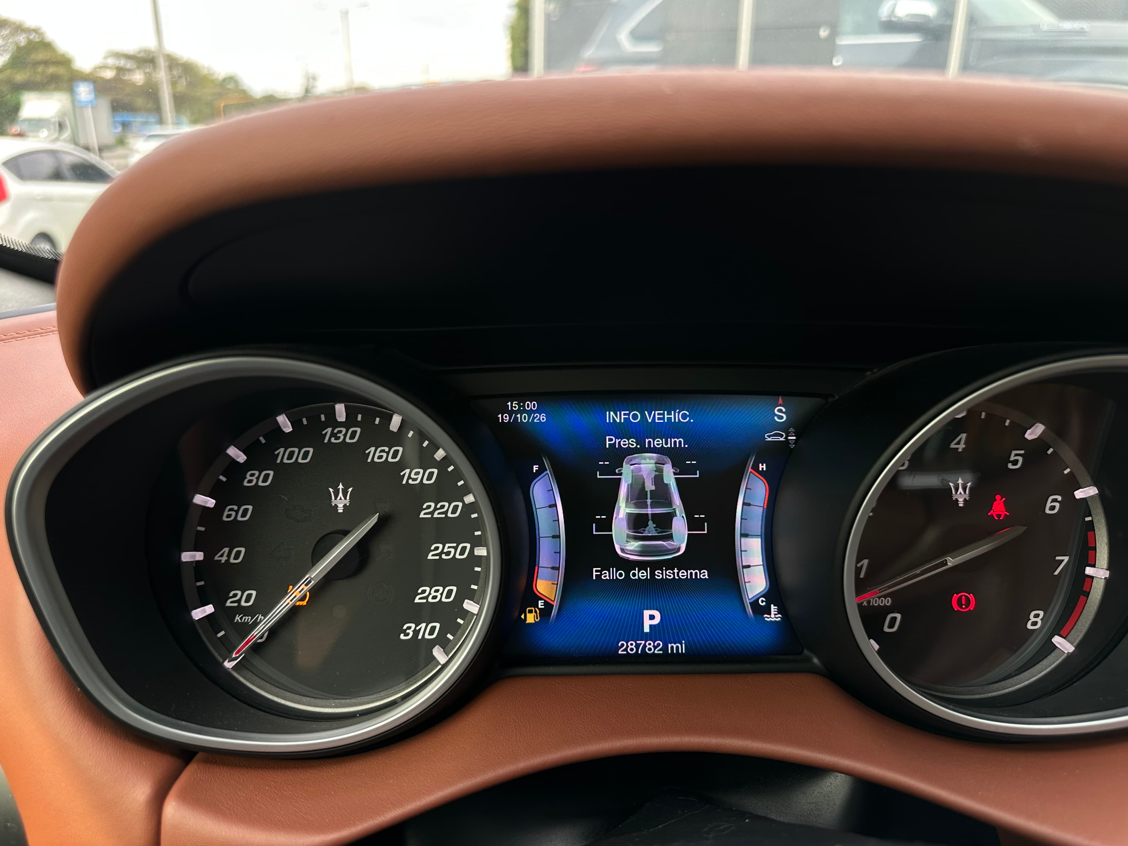 Maserati LEVANTE S Modelo 2017 19