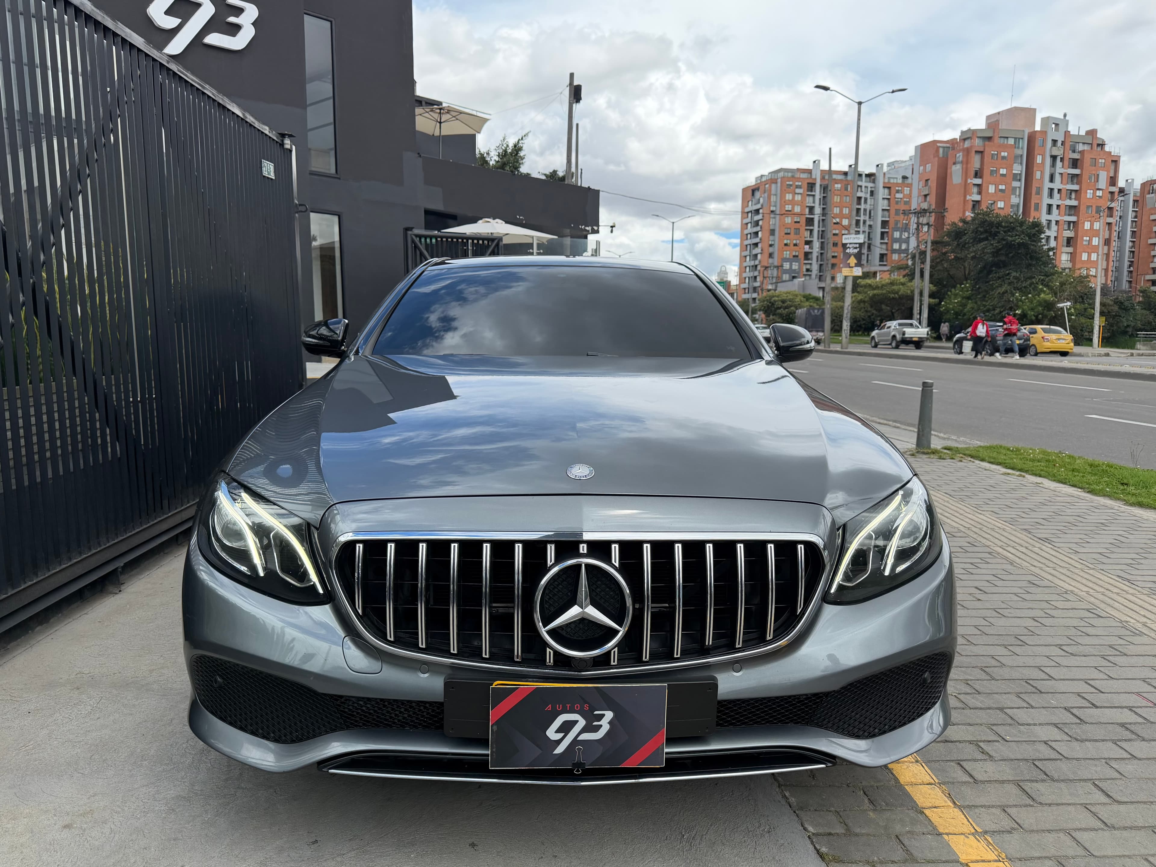 Mercedes Benz E200 . Modelo 2017 2