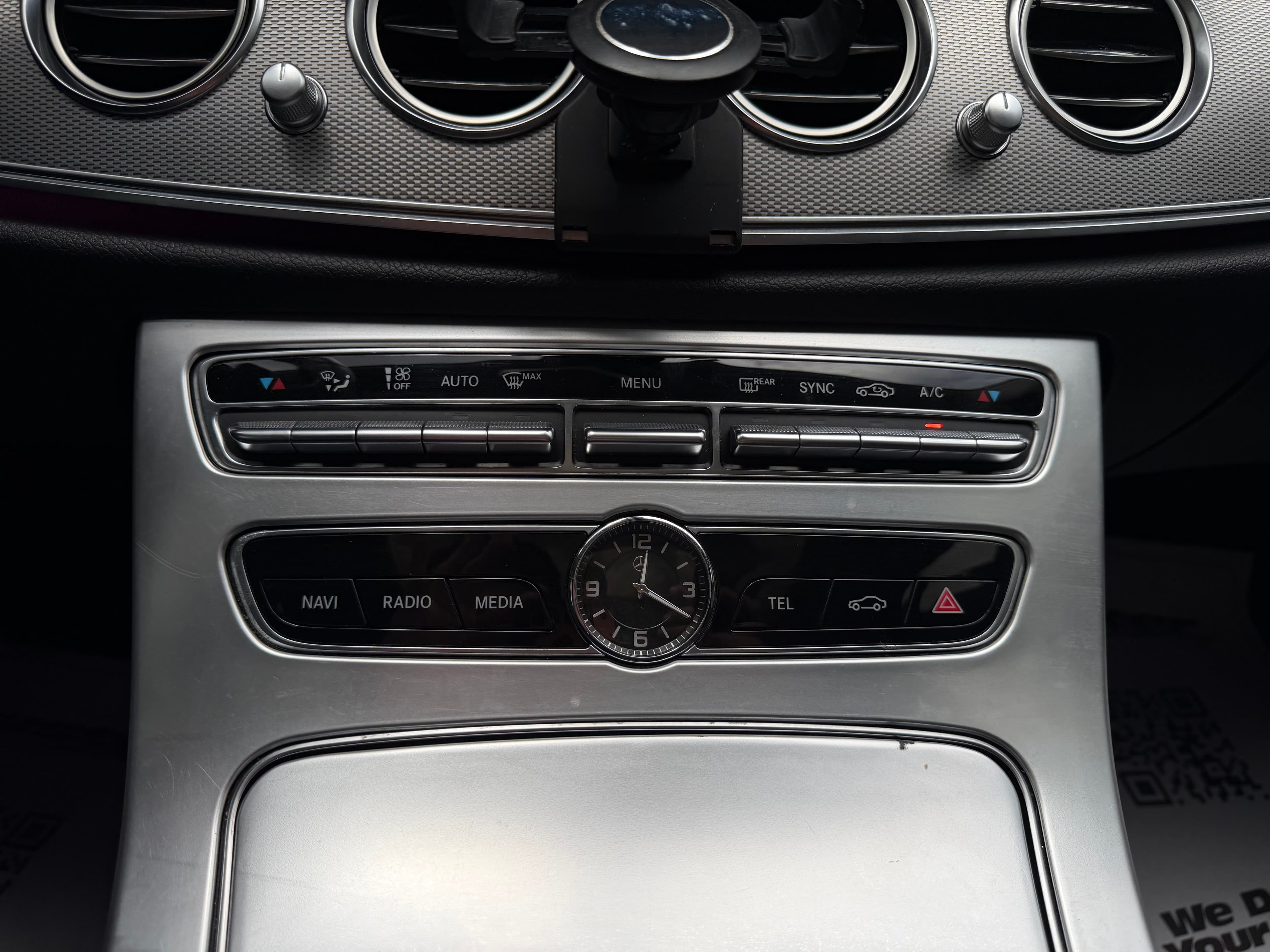 Mercedes Benz E200 . Modelo 2017 16