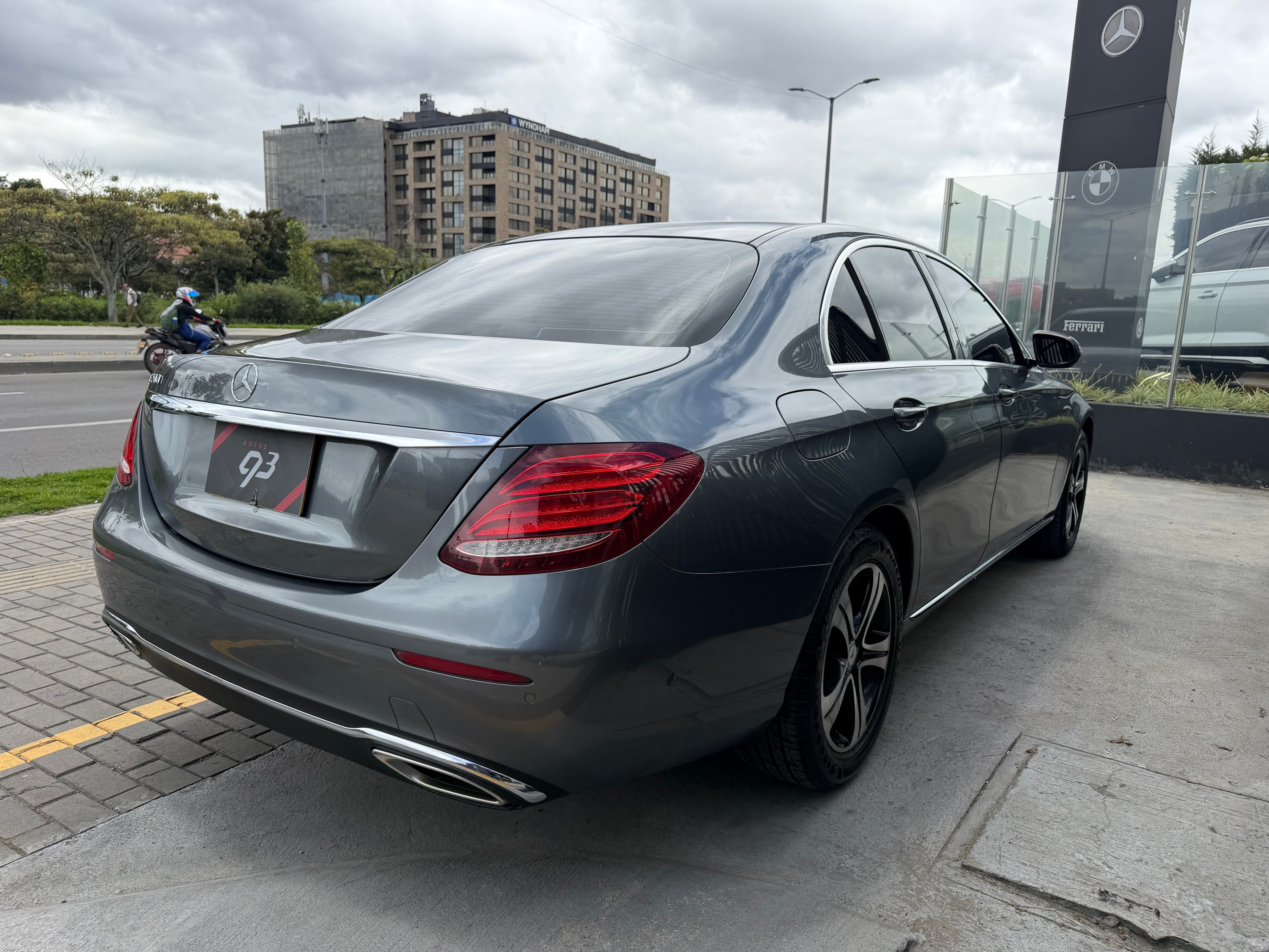 Mercedes Benz E200 . Modelo 2017 8