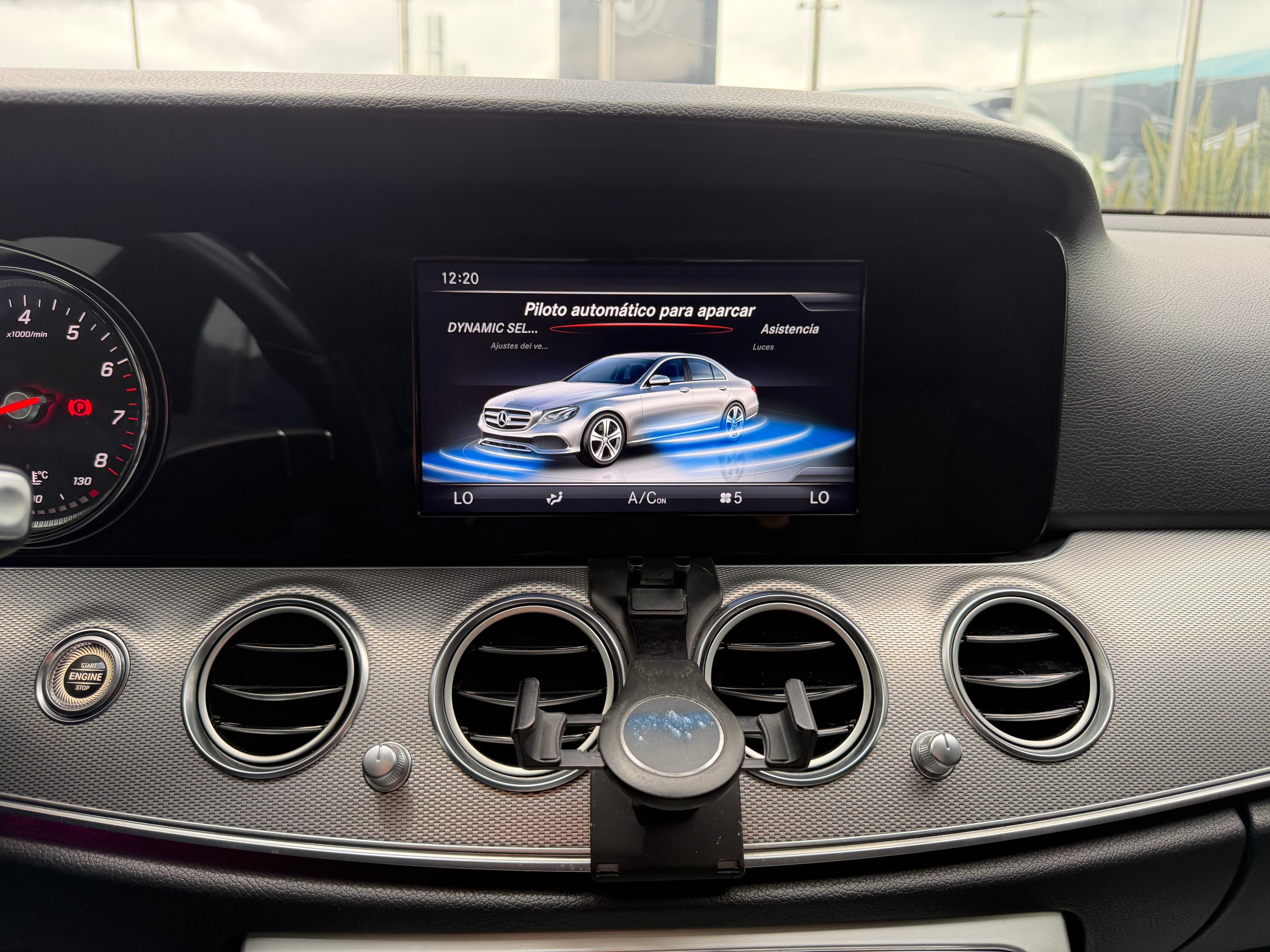 Mercedes Benz E200 . Modelo 2017 15