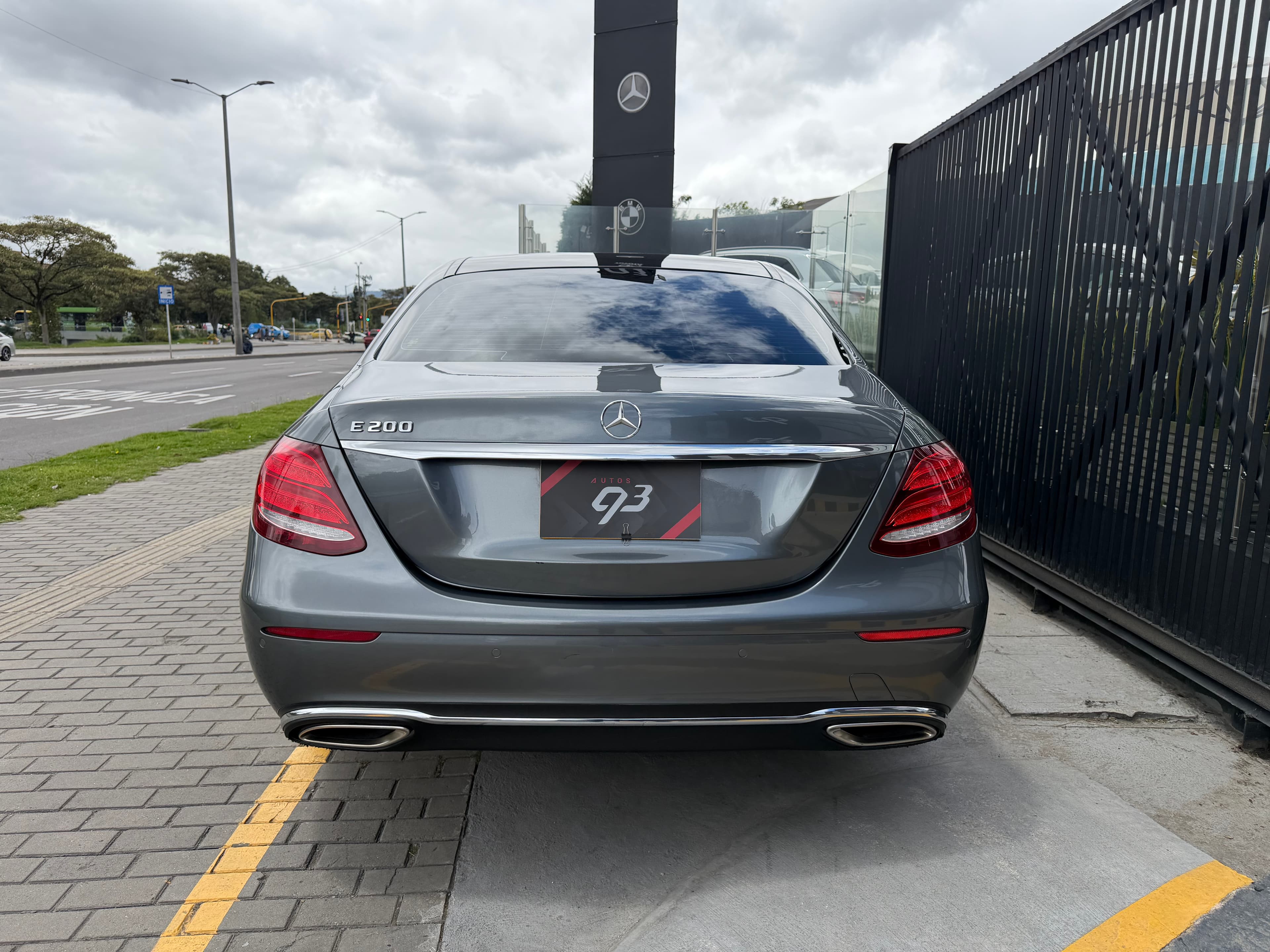 Mercedes Benz E200 . Modelo 2017 7