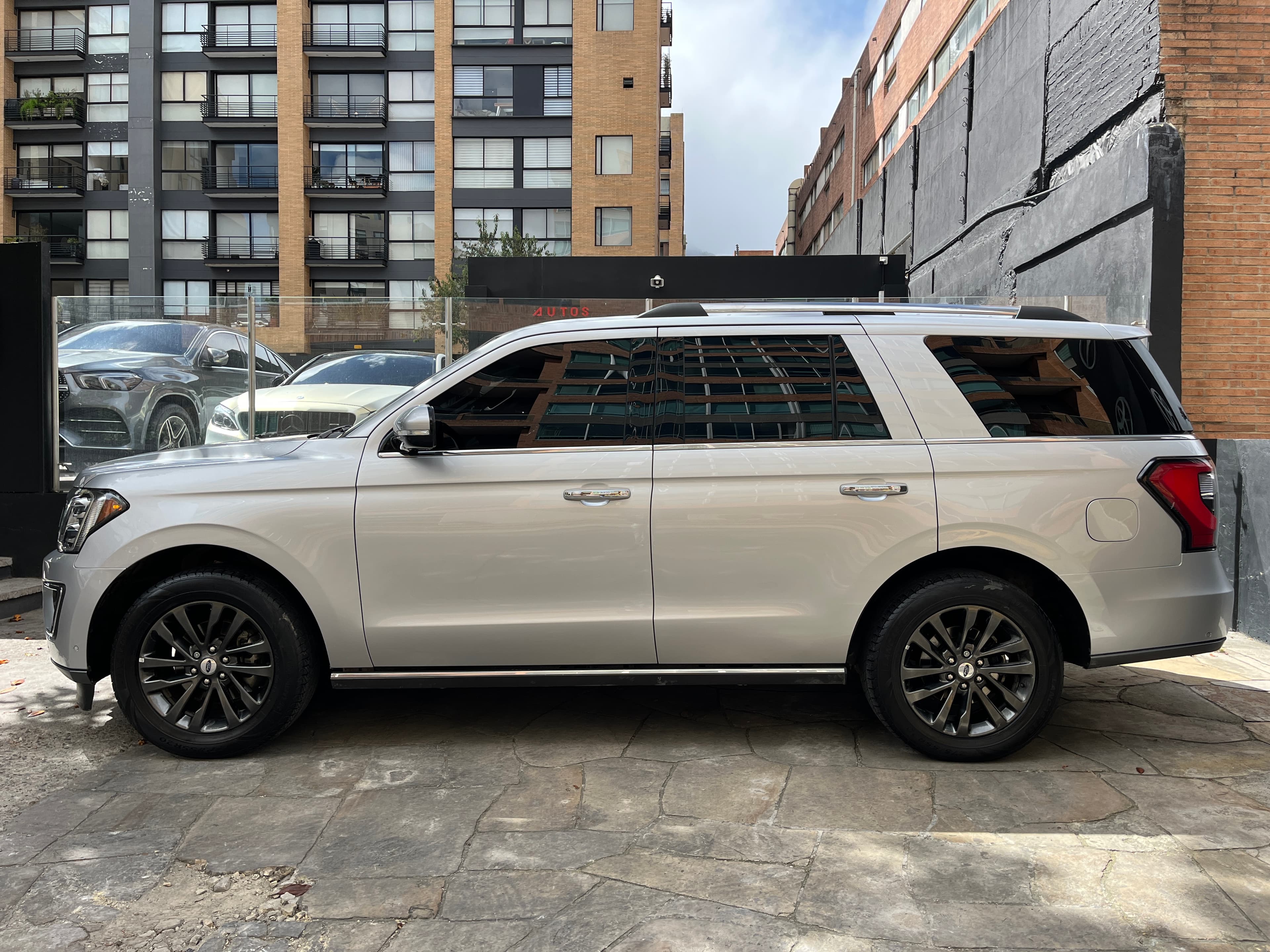 Ford Expedition EXPEDITION Modelo 2019 7