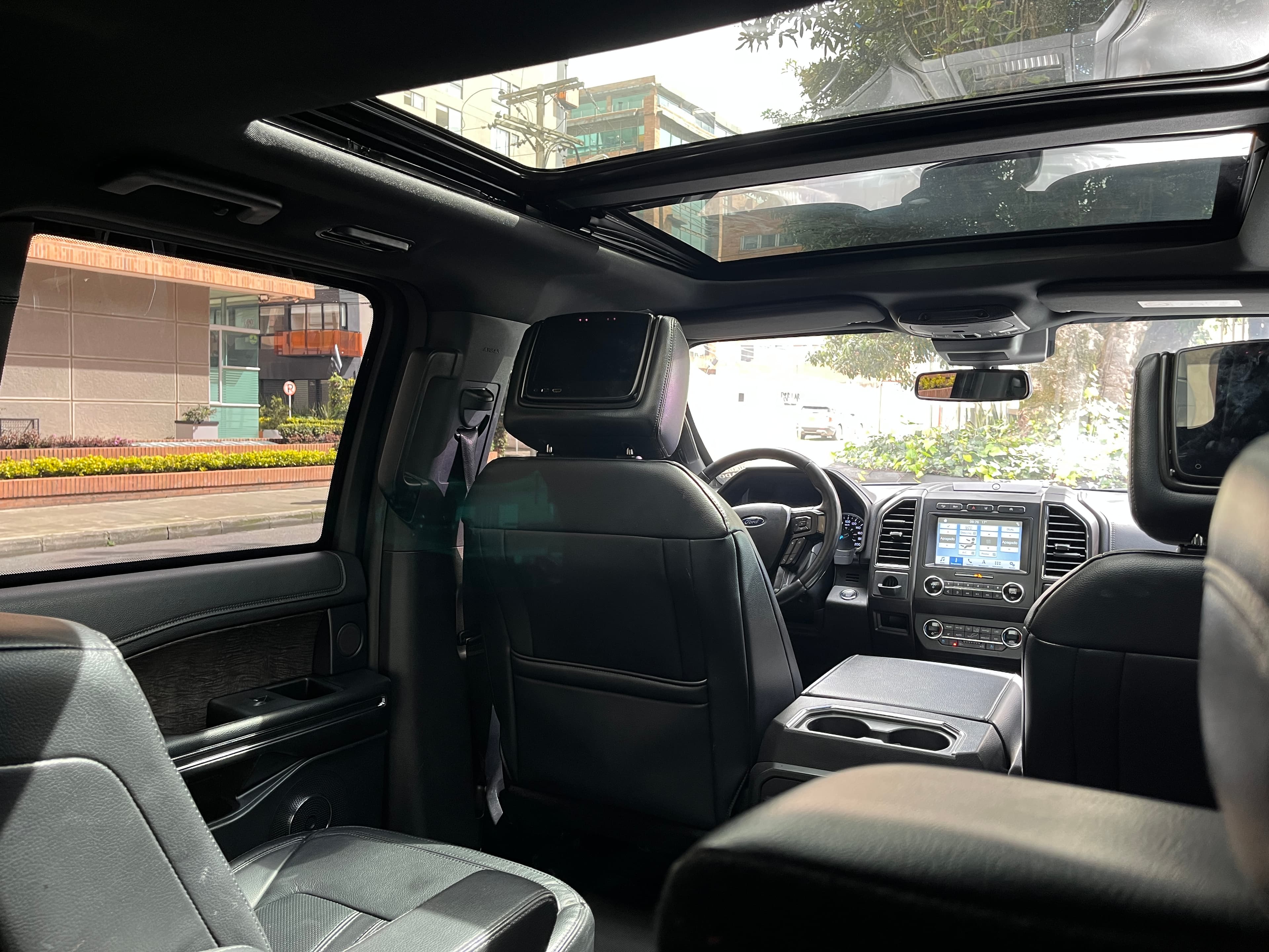 Ford Expedition EXPEDITION Modelo 2019 16