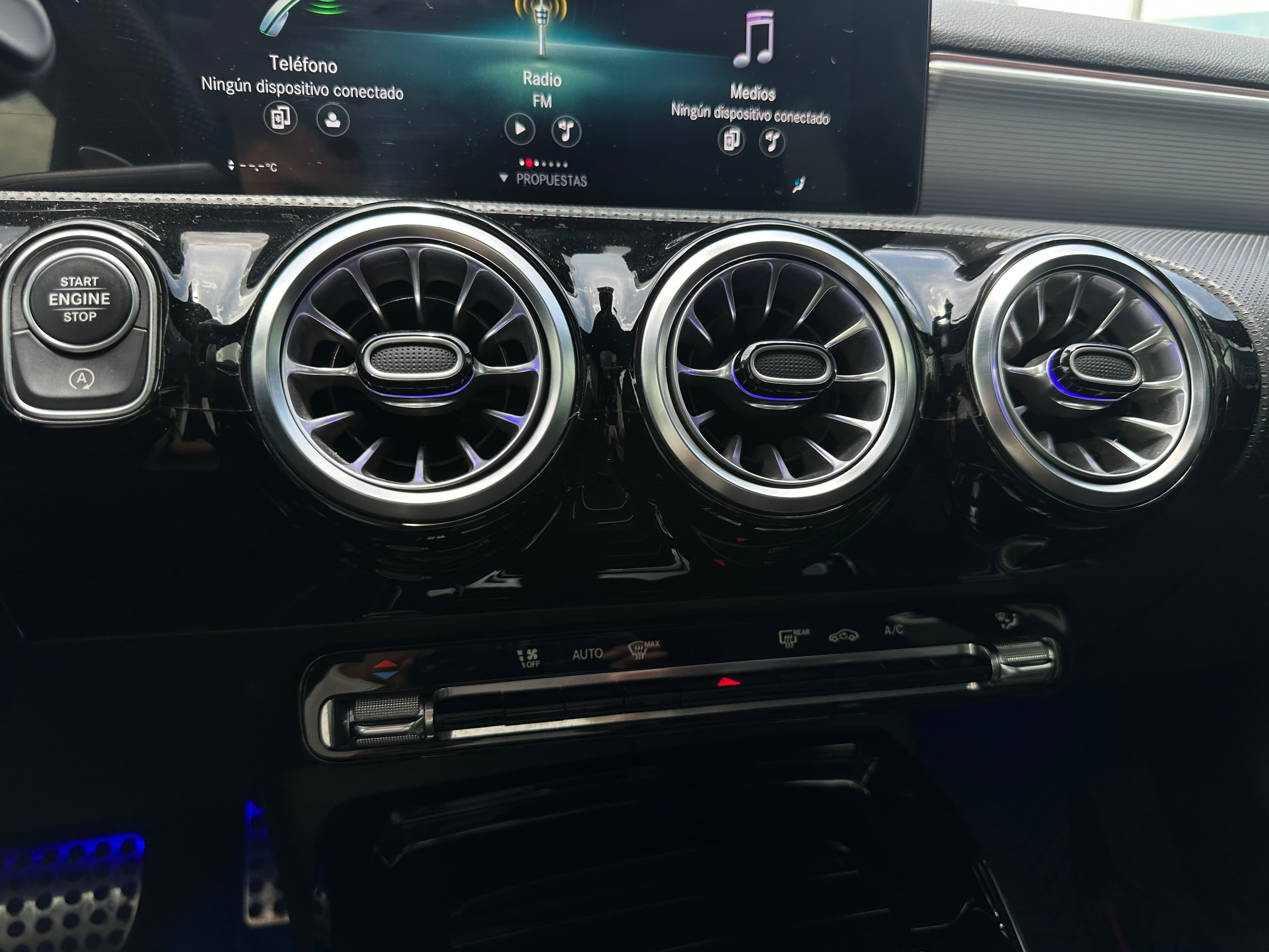 Mercedes Benz A35 4MATIC Modelo 2022 17