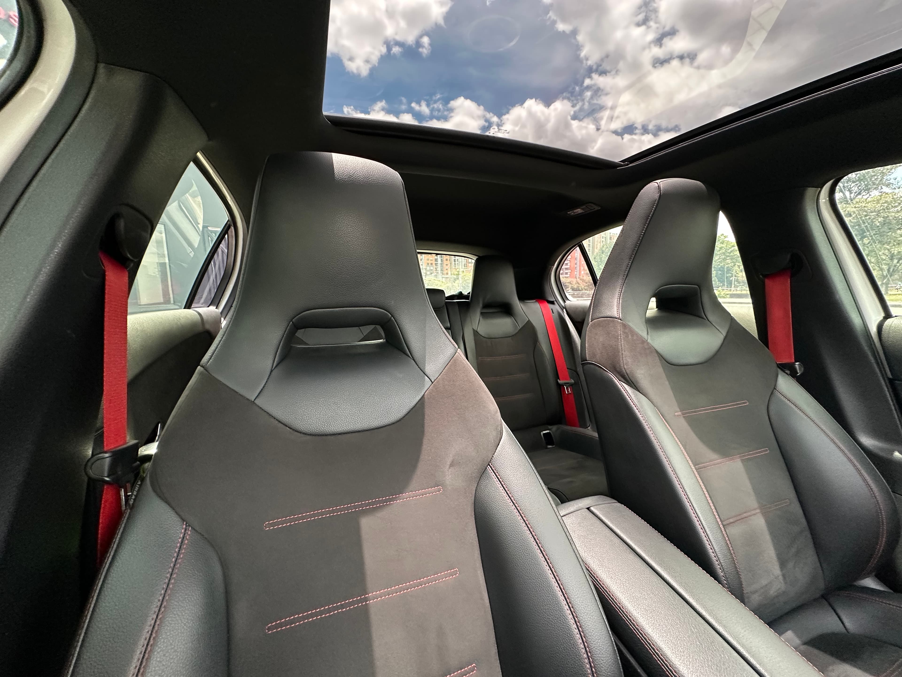 Mercedes Benz A35 4MATIC Modelo 2022 24