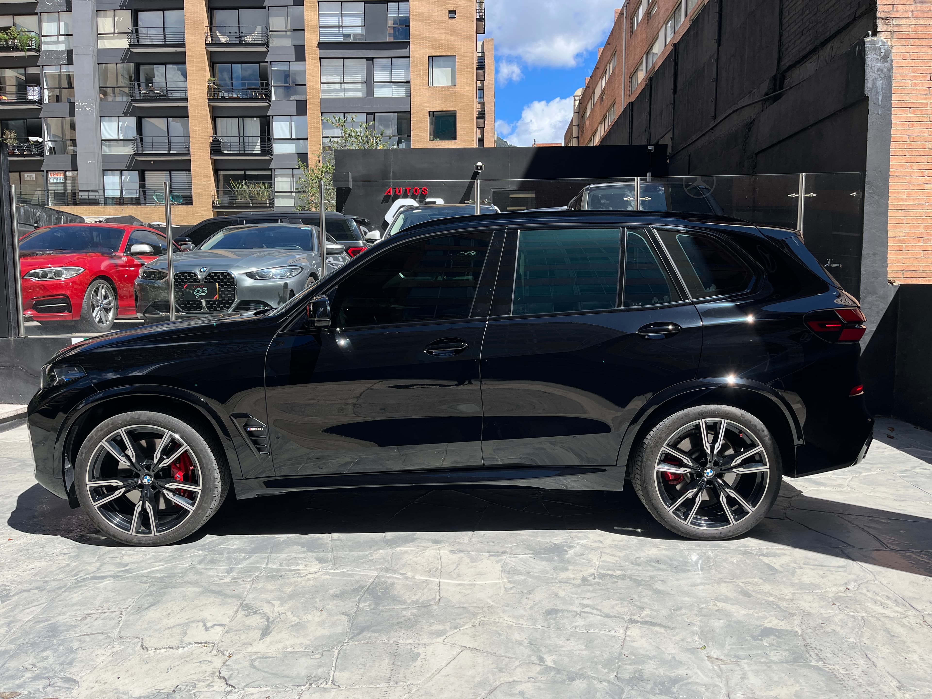 BMW X5 M60I XDRIVE Modelo 2024 8
