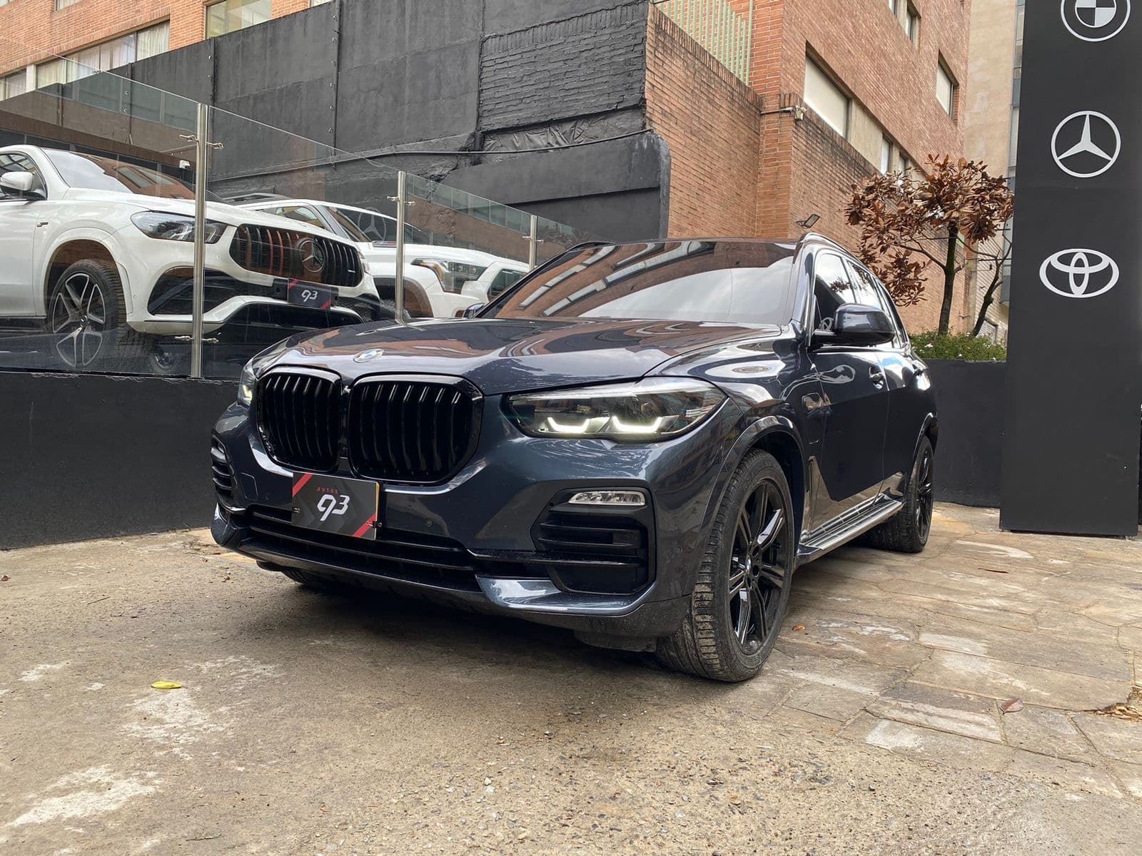 BMW X5 XDRIVE45E Modelo 2020 1