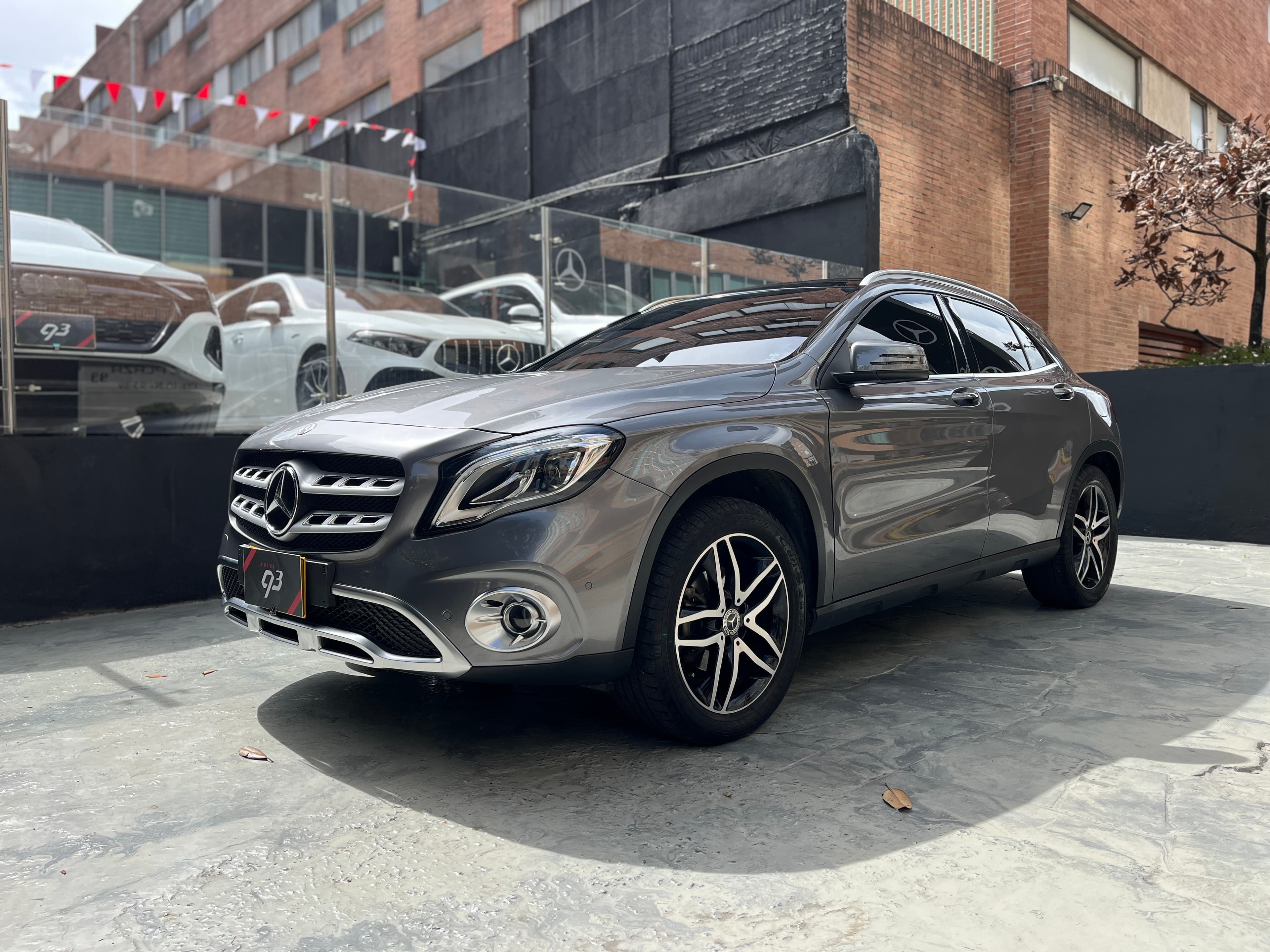 Mercedes Benz GLA200